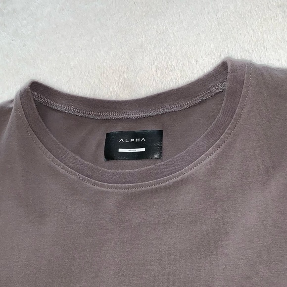 Alpha Men’s Sleeveless Tank Athletic Shirt Size M - Picture 3 of 3